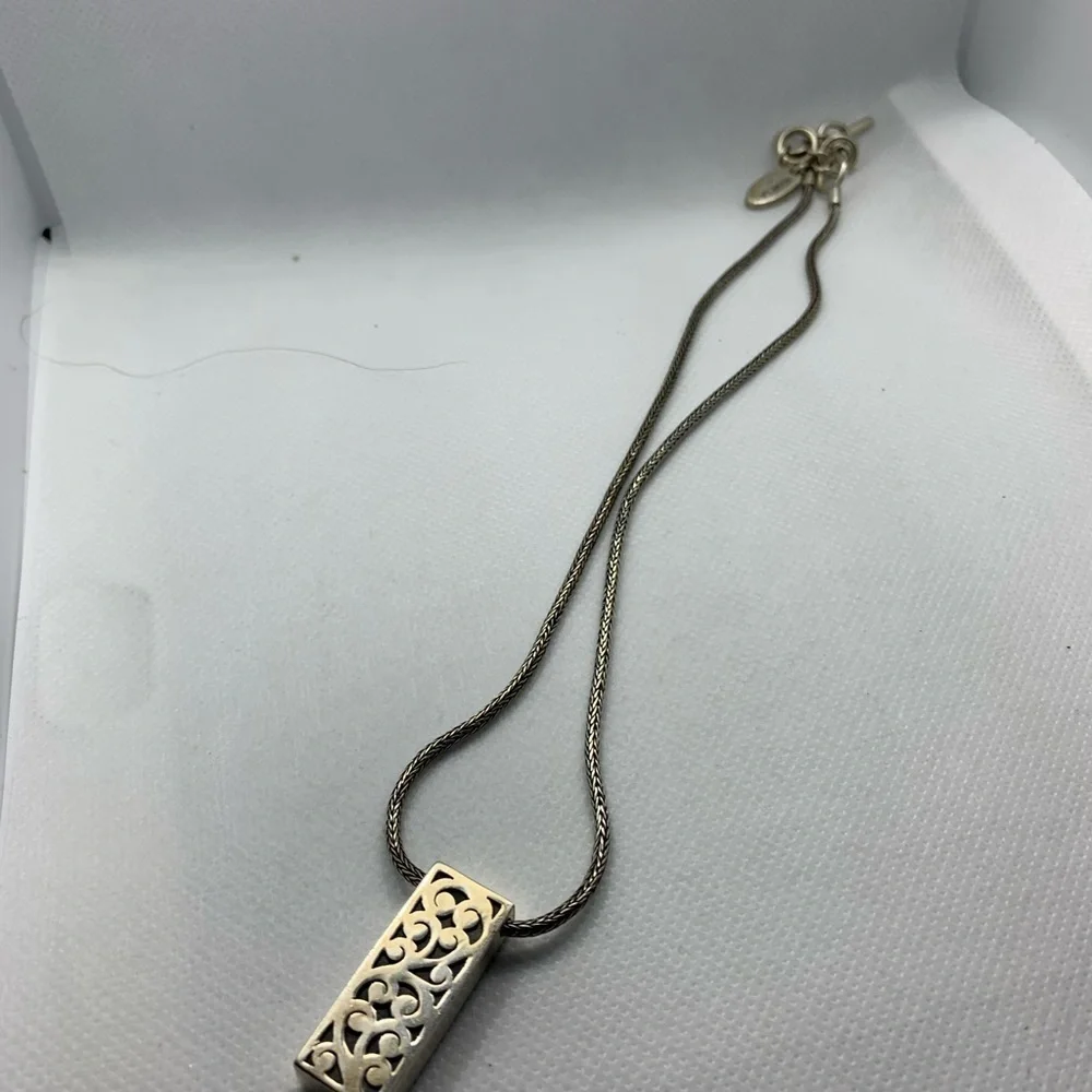 Lois Hill Mother Of Pearl Necklace New No Tags